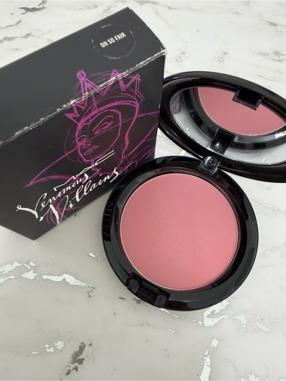 N1B MAC Cosmetics LE Venomous Villians Oh So Fair Beauty Powder! RARE!!!